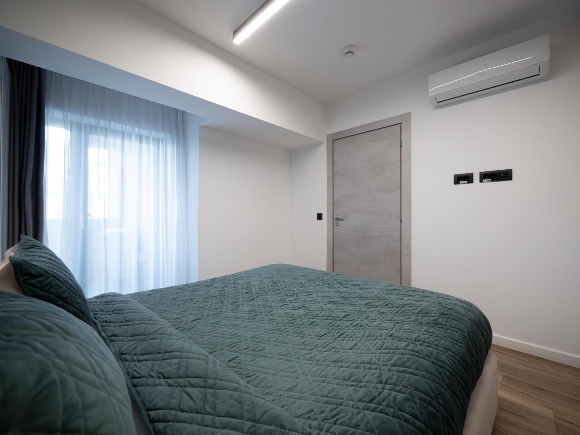 Novos Luxury Suites Bucureşti Ngoại thất bức ảnh