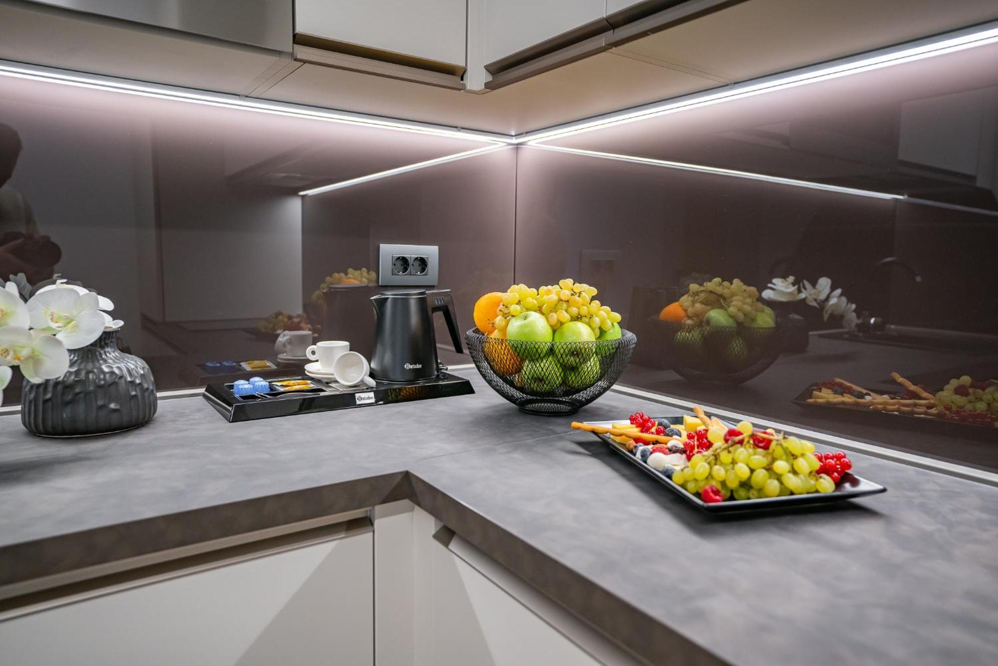 Novos Luxury Suites Bucureşti Ngoại thất bức ảnh