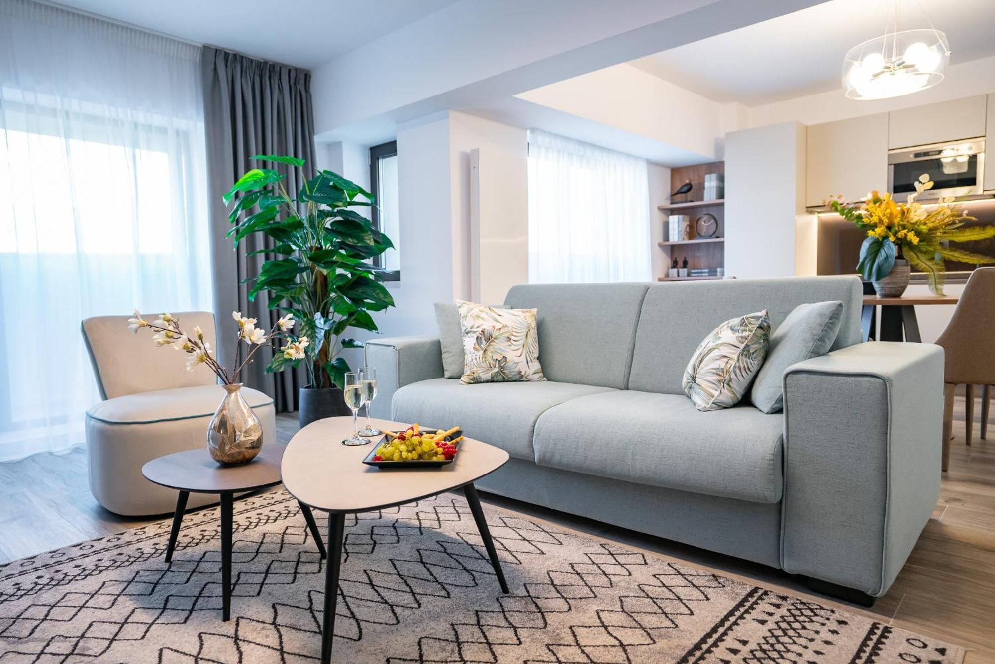 Novos Luxury Suites Bucureşti Ngoại thất bức ảnh